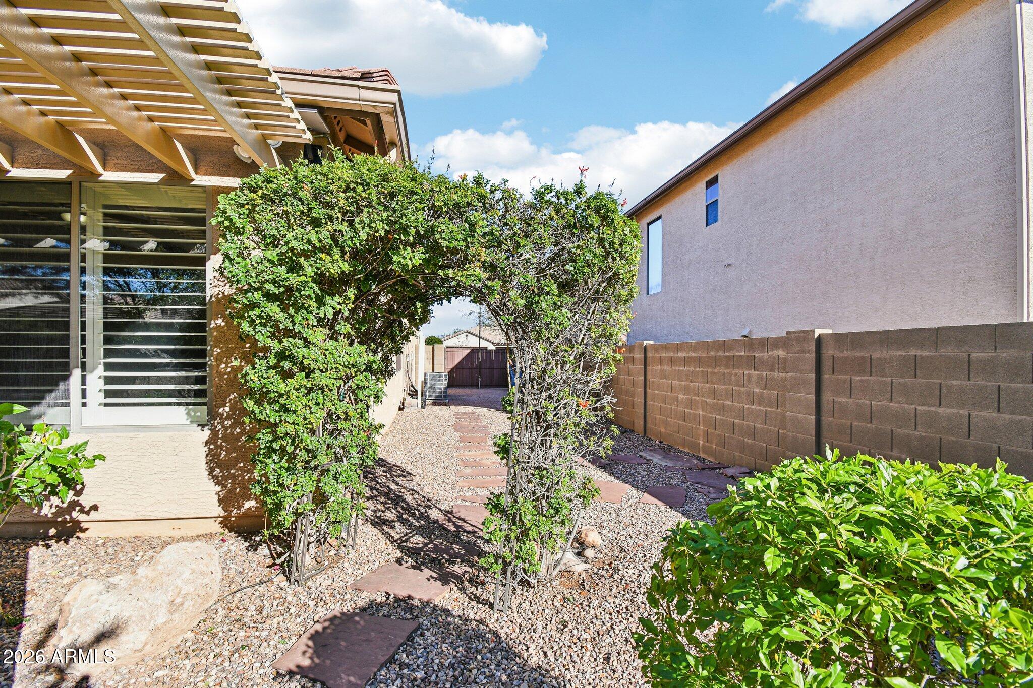 4825 West Cavalry Road Anthem, AZ 85087 - Photo 26 of 60 backyard