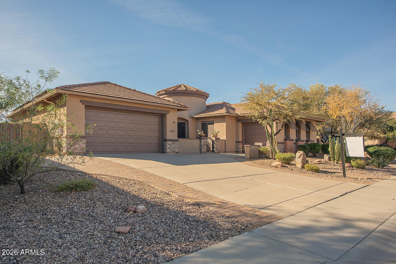 4825 West Cavalry Road Anthem, AZ 85087 - Photo 46 of 60 3 car garage