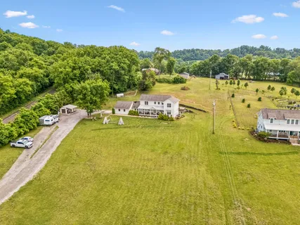 $900,000 | 1765 Theta Pike, Columbia, TN 38401