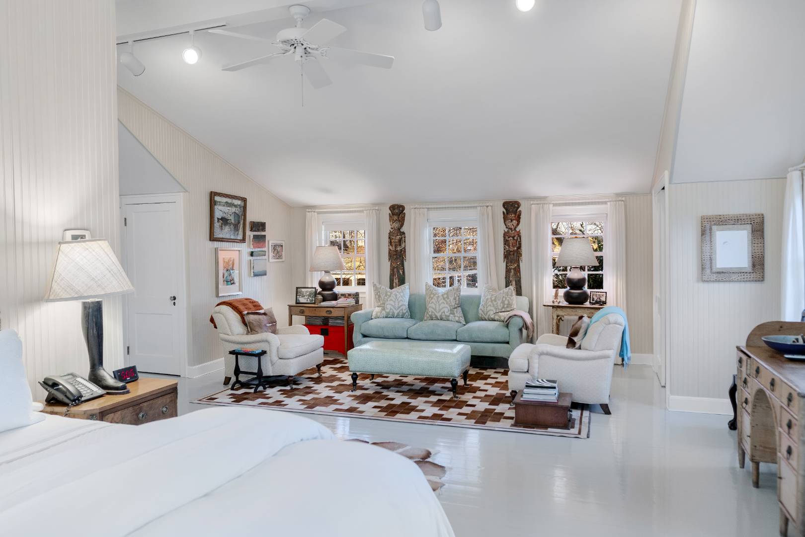 675 Flying Point Road Water Mill, NY 11976 - Photo 47 of 47 a living room with furniture