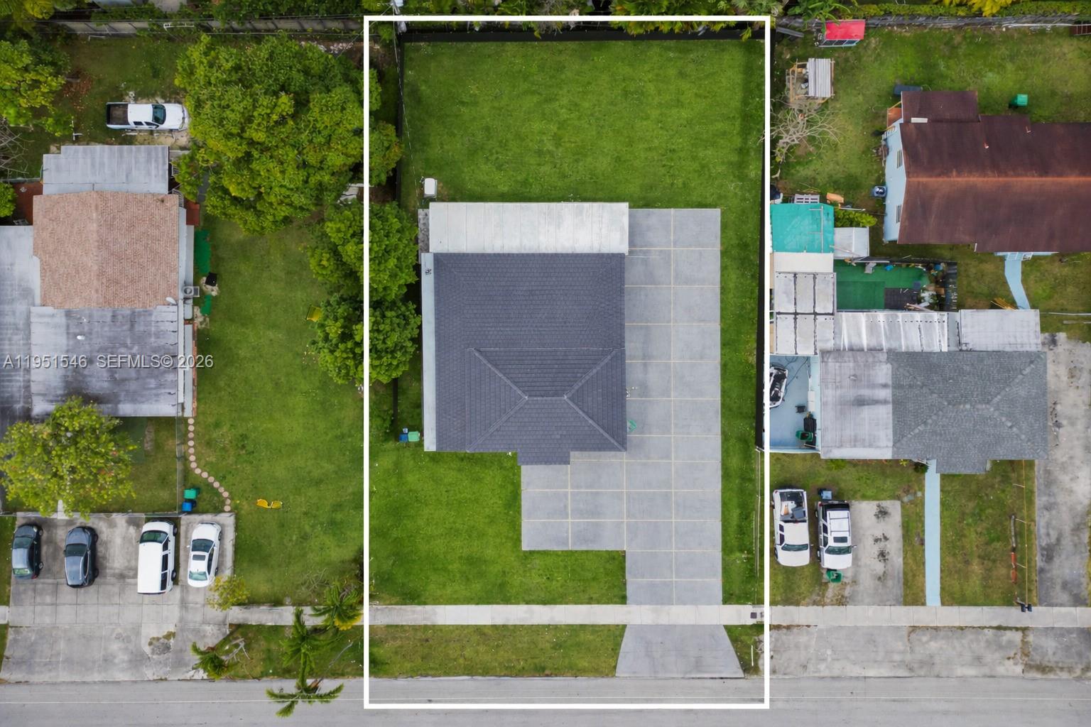 9365 Southwest 36th Street Miami, FL 33165 - Photo 4 of 41