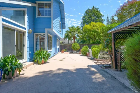 $875,000 | 2126 St Augustine Circle, Petaluma, CA 94954