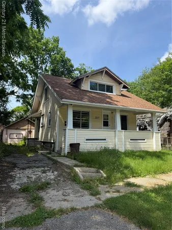 $39,900 | 2217 Maryland Avenue, Flint, MI 48506