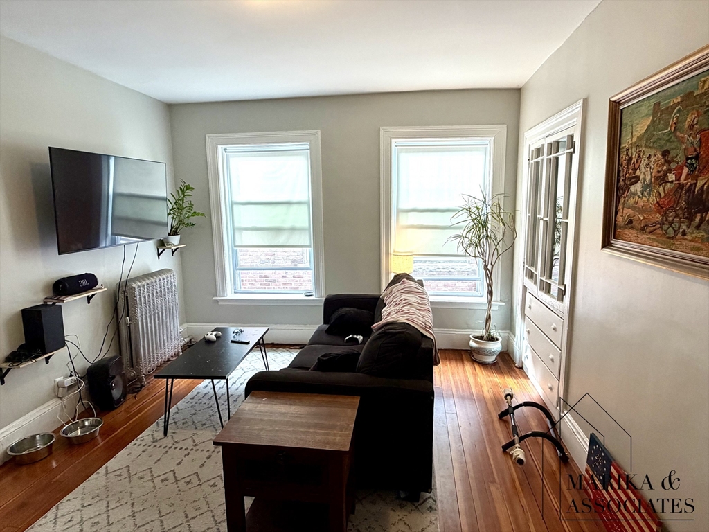 108 Winthrop Road, Unit 6 Brookline, MA 02445 - Photo 2 of 19