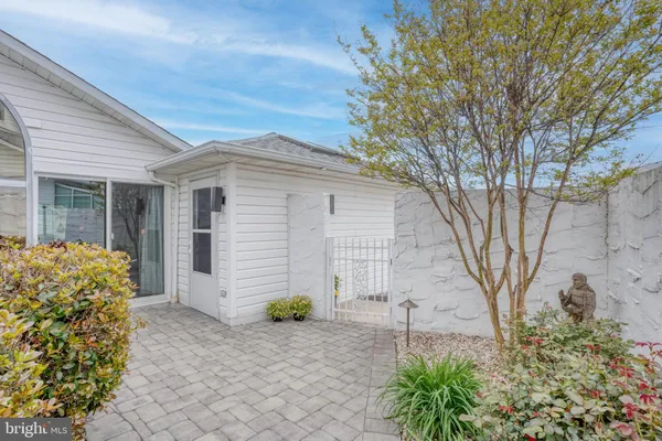 $550,000 | 16 Hunters Drive, Millsboro, DE 19966