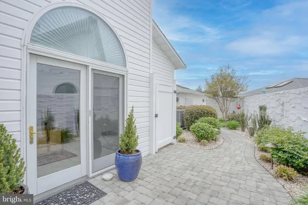 $550,000 | 16 Hunters Drive, Millsboro, DE 19966