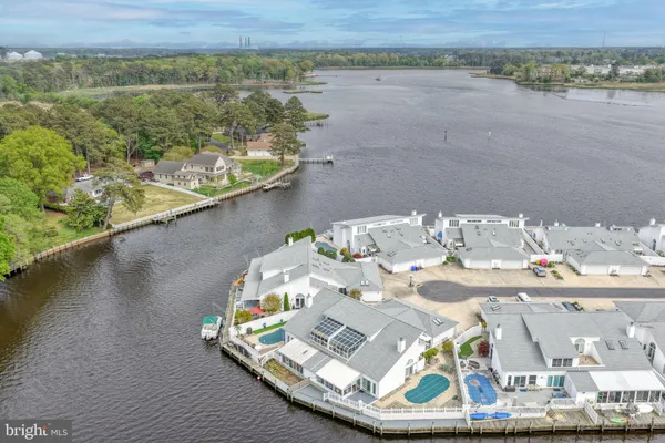 $550,000 | 16 Hunters Drive, Millsboro, DE 19966