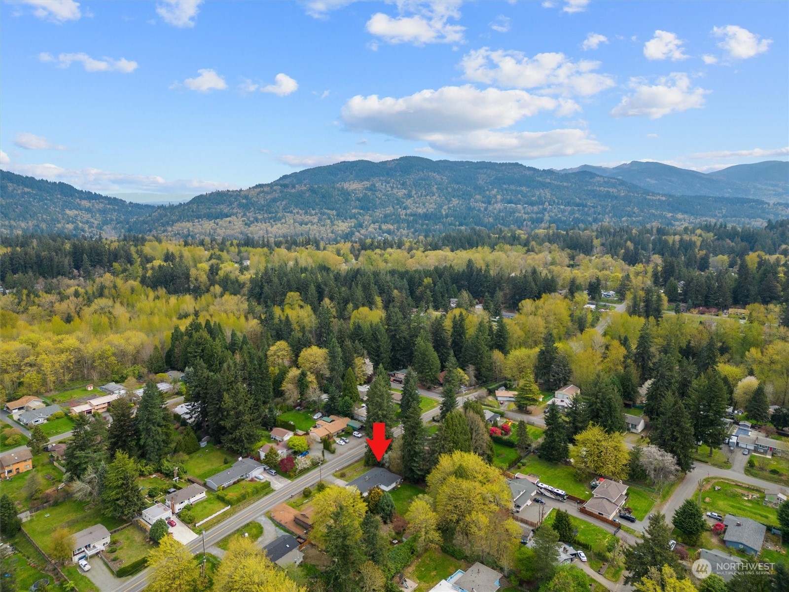 17545 Southeast 134th Street Renton, WA 98059 - Photo 37 of 40 a view of a lake with a mountain