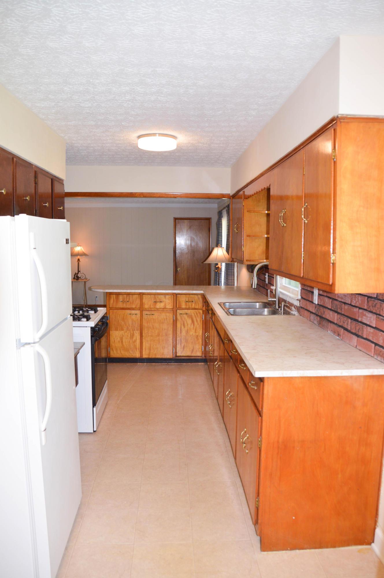 1024 Williams Road Columbus, OH 43207 - Photo 4 of 13 Gallery Image 4