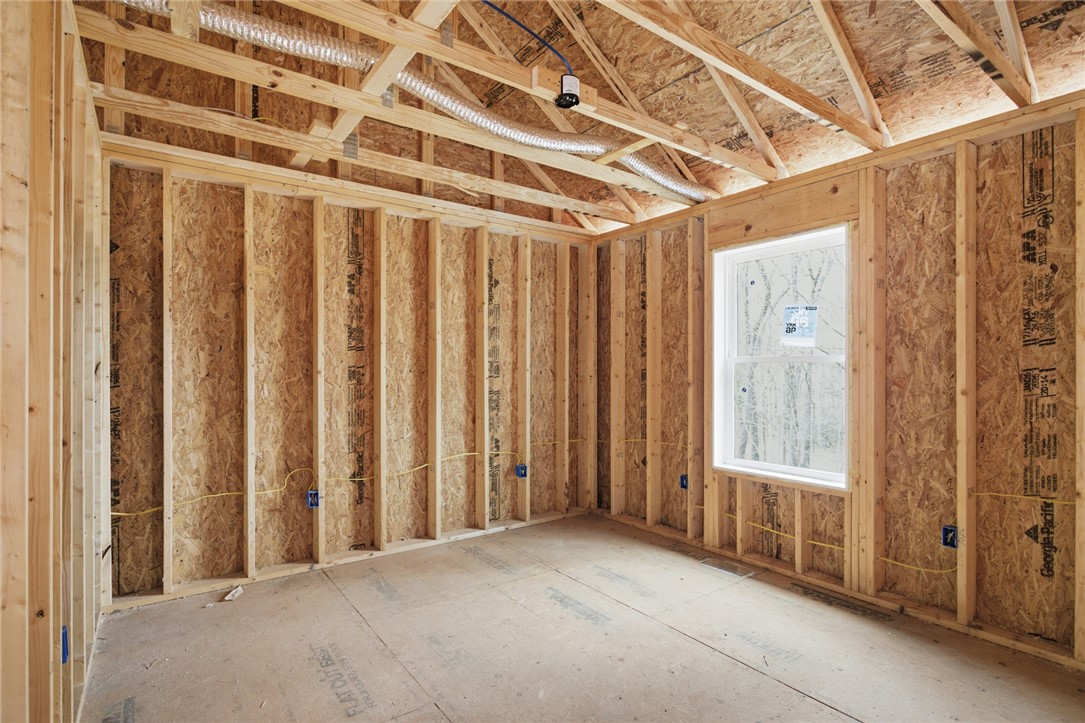 209 Castlebrook Drive Walhalla, SC 29691 - Photo 11 of 20 Guest Room
