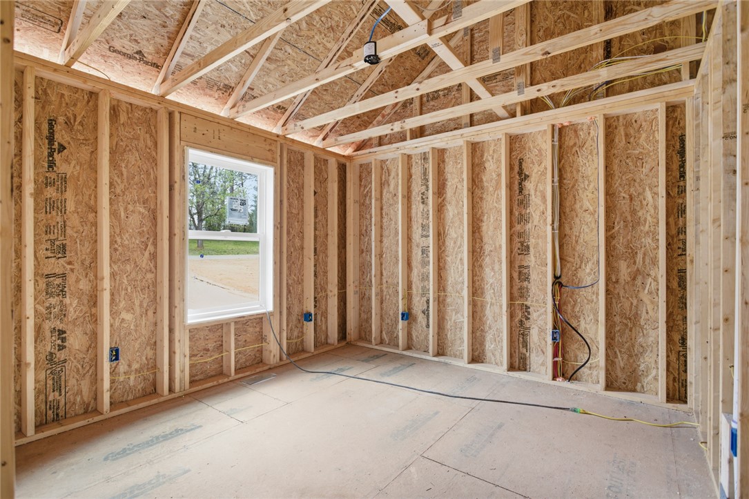 209 Castlebrook Drive Walhalla, SC 29691 - Photo 13 of 20 Guest room