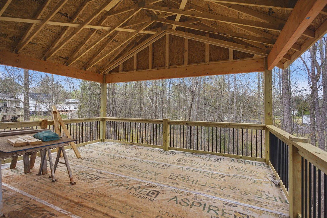 209 Castlebrook Drive Walhalla, SC 29691 - Photo 6 of 20