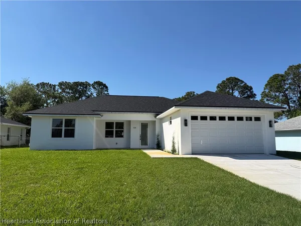 $399,000 | 104 Lavender Avenue, Lake Placid, FL 33852