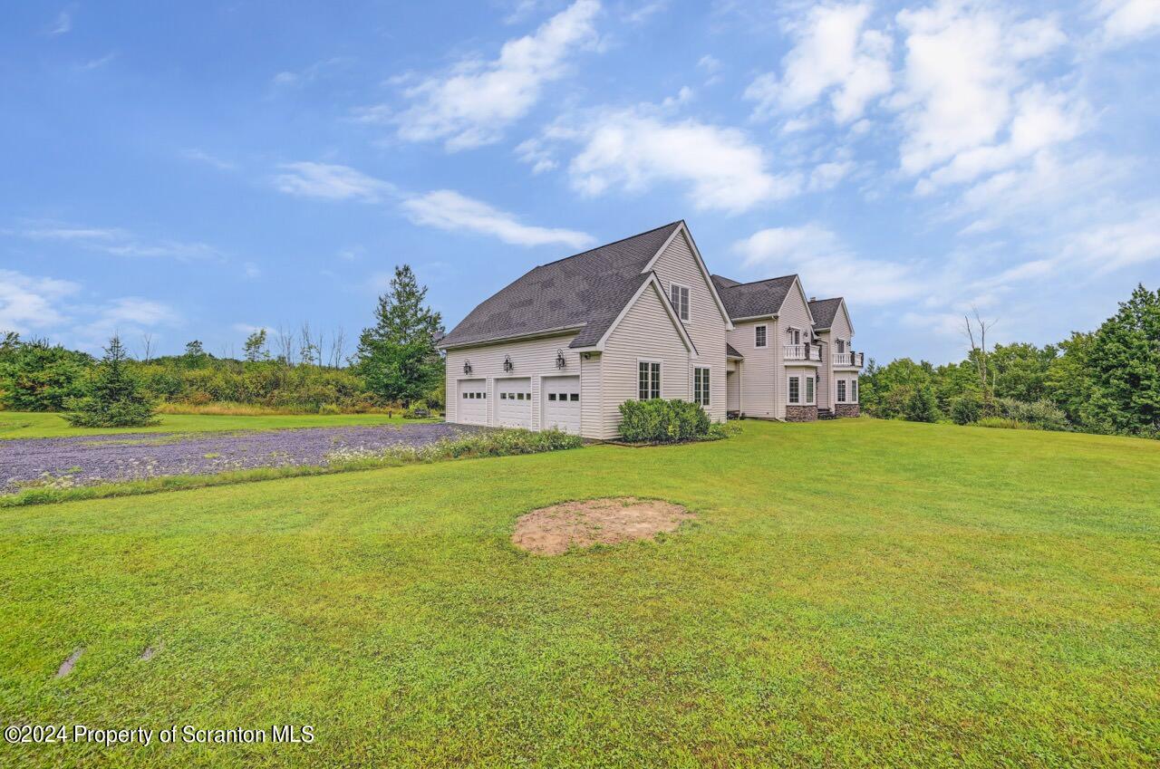 387 Stone Road Dalton, PA 18414 - Photo 8 of 106 387 Stone Rd 05 Large