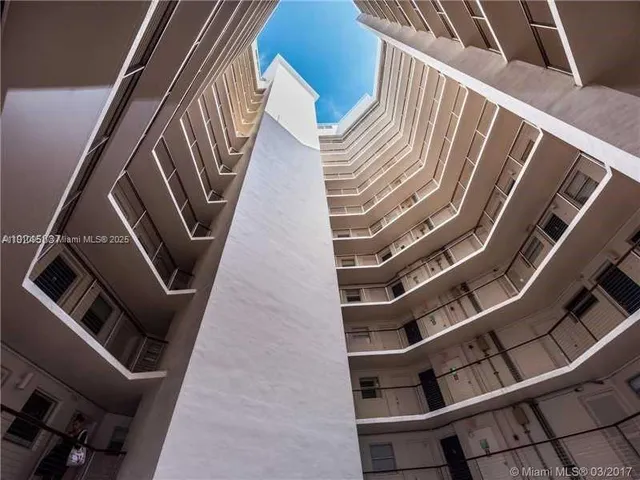 a view of an buildings with entryway