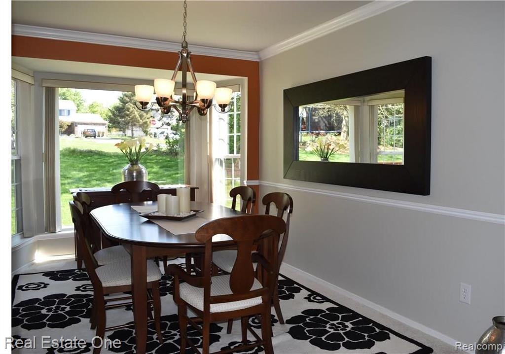 160 Parsons Lane Rochester Hills, MI 48307 - Photo 5 of 32