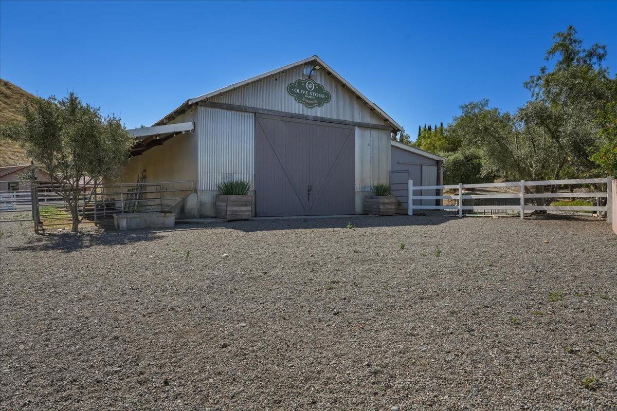 2727 Thomas Road Hollister, CA 95023 - Photo 65 of 83