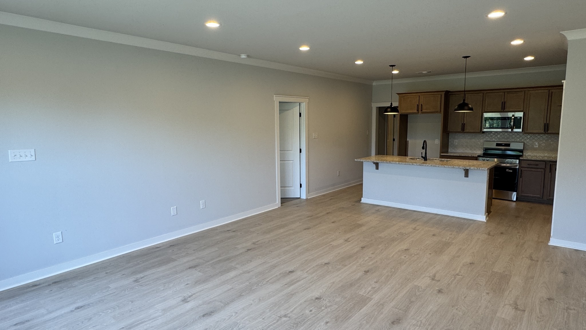 504 West Foxrun Springfield, TN 37172 - Photo 9 of 15