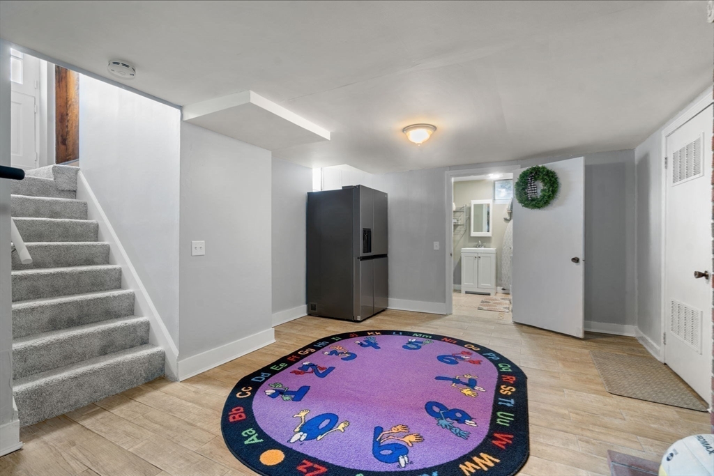 225 Walnut Street Wellesley, MA 02481 - Photo 29 of 35 Gallery Image 29