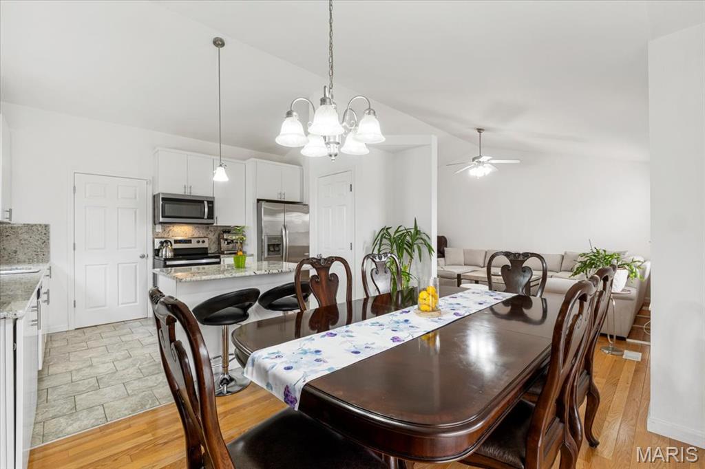 9 Amber Ridge Court High Ridge, MO 63049 - Photo 12 of 48