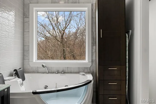 $499,000 | 9 Amber Ridge Court, High Ridge, MO 63049