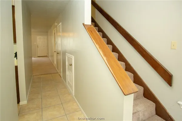 $985 | 1801 Woodsman Drive, Unit D, College Station, TX 77840