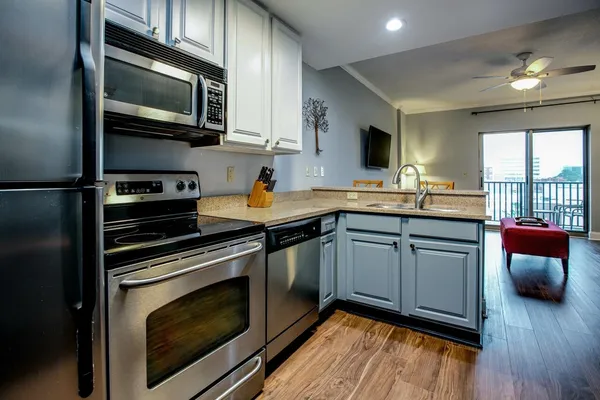 $229,000 | 215 West College Avenue, Unit 711, Tallahassee, FL 32301