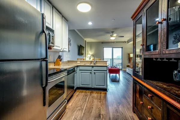 $229,000 | 215 West College Avenue, Unit 711, Tallahassee, FL 32301