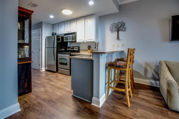 $229,000 | 215 West College Avenue, Unit 711, Tallahassee, FL 32301