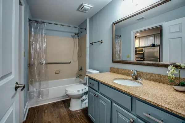 $229,000 | 215 West College Avenue, Unit 711, Tallahassee, FL 32301