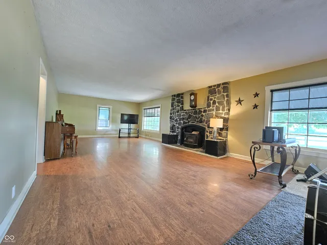 $369,900 | 2092 North 250 East, Rushville, IN 46173