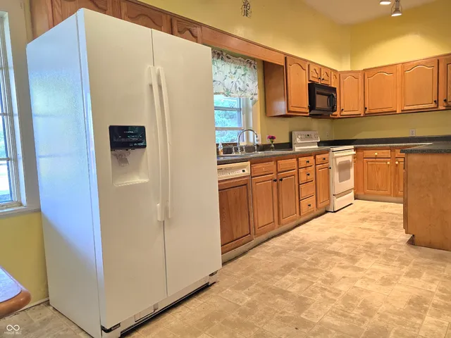 $369,900 | 2092 North 250 East, Rushville, IN 46173