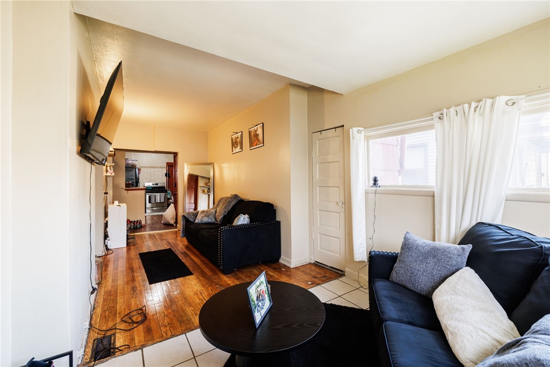555 Garson Avenue Rochester, NY 14609 - Photo 2 of 23