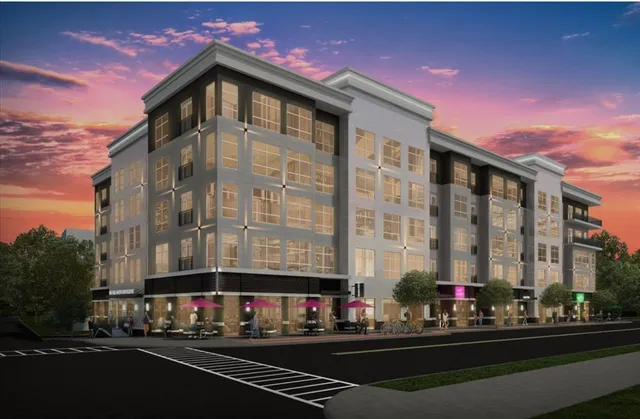 $21,770,325 | 1501 East Belt Line Road, Wilmer, TX 75172