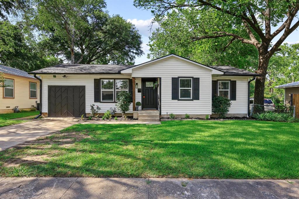 311 Boyd Loop Bonham, TX 75418 - Photo 1 of 26