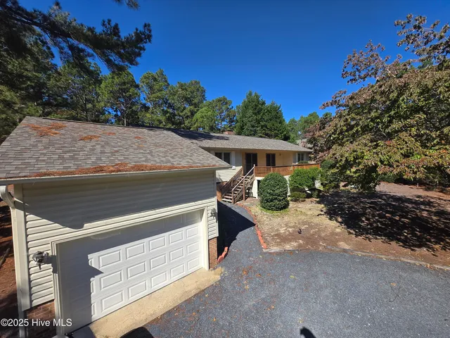 $335,000 | 102 Thistle Lane, West End, NC 27376