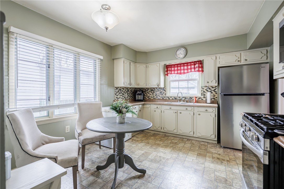 187 Nichols Street Rochester, NY 14609 - Photo 10 of 30