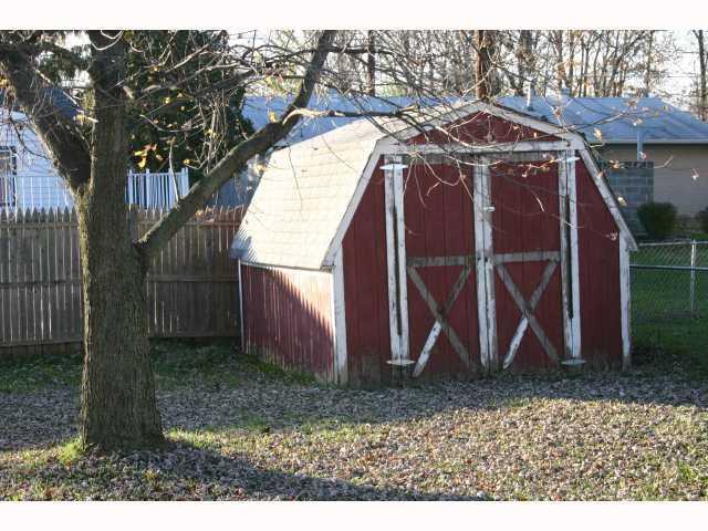 1338 Killian Drive Beech Grove, IN 46107 - Photo 6 of 7