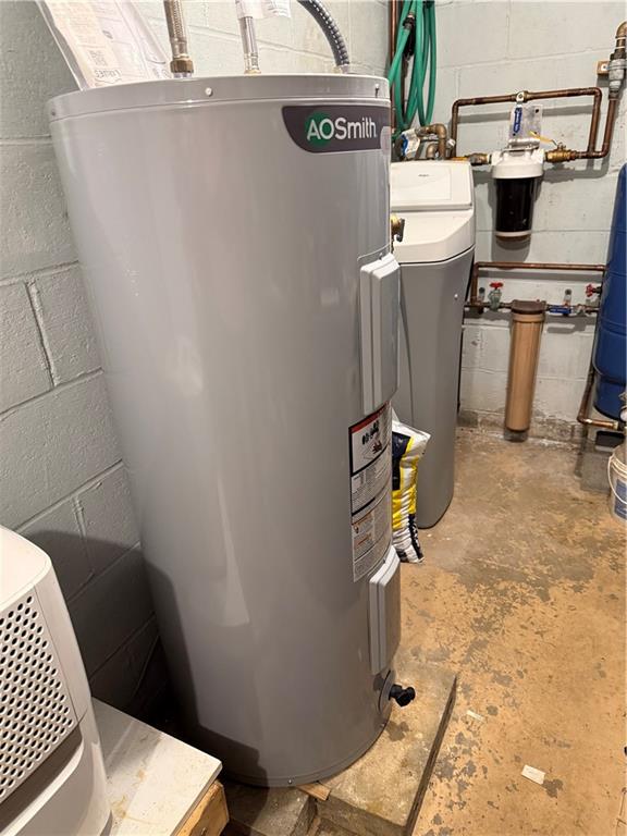 94 Spruce Street Indiana, PA 15701 - Photo 22 of 23 New hot water tank