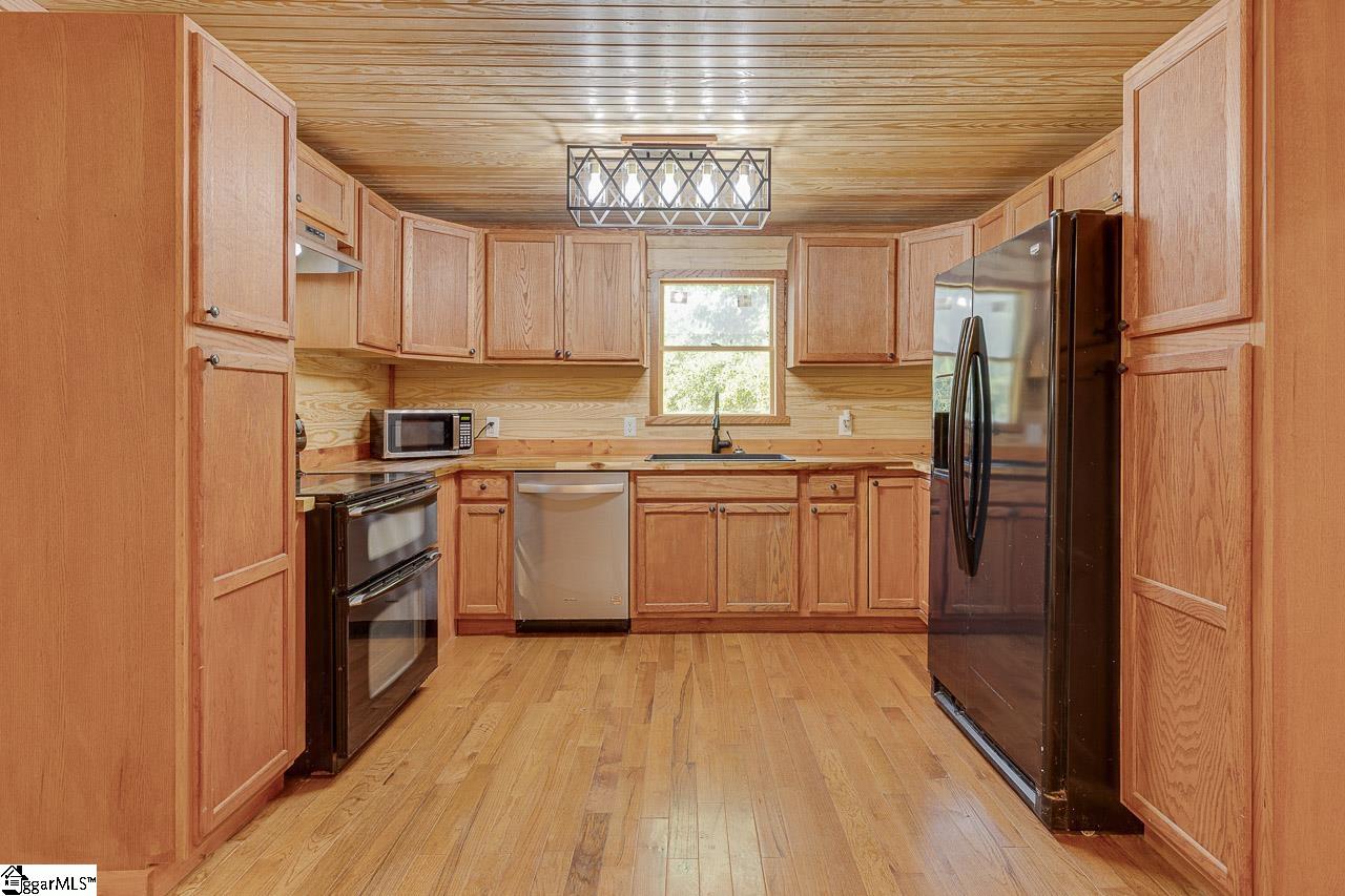 709 Chestnut Ridge Road Marietta, SC 29661 - Photo 22 of 32 Gallery Image 22