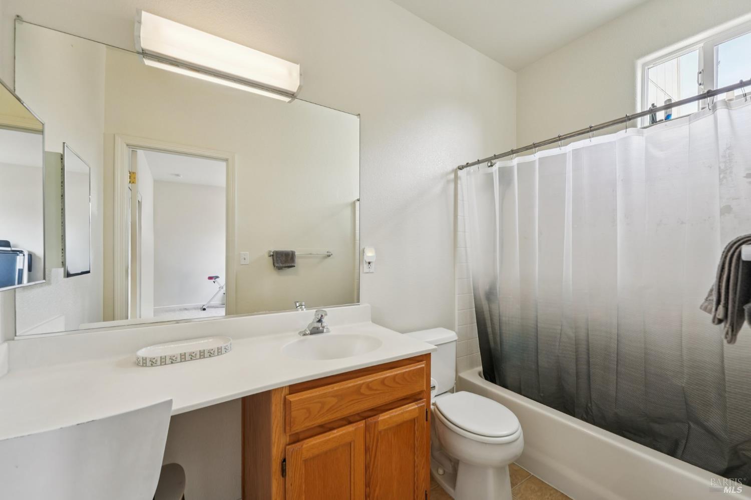 1311 Peterson Lane Santa Rosa, CA 95403 - Photo 9 of 48