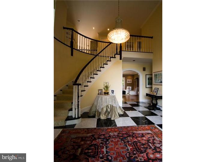 30 Forest Ridge Road Newark, DE 19711 - Photo 4 of 12 Foyer