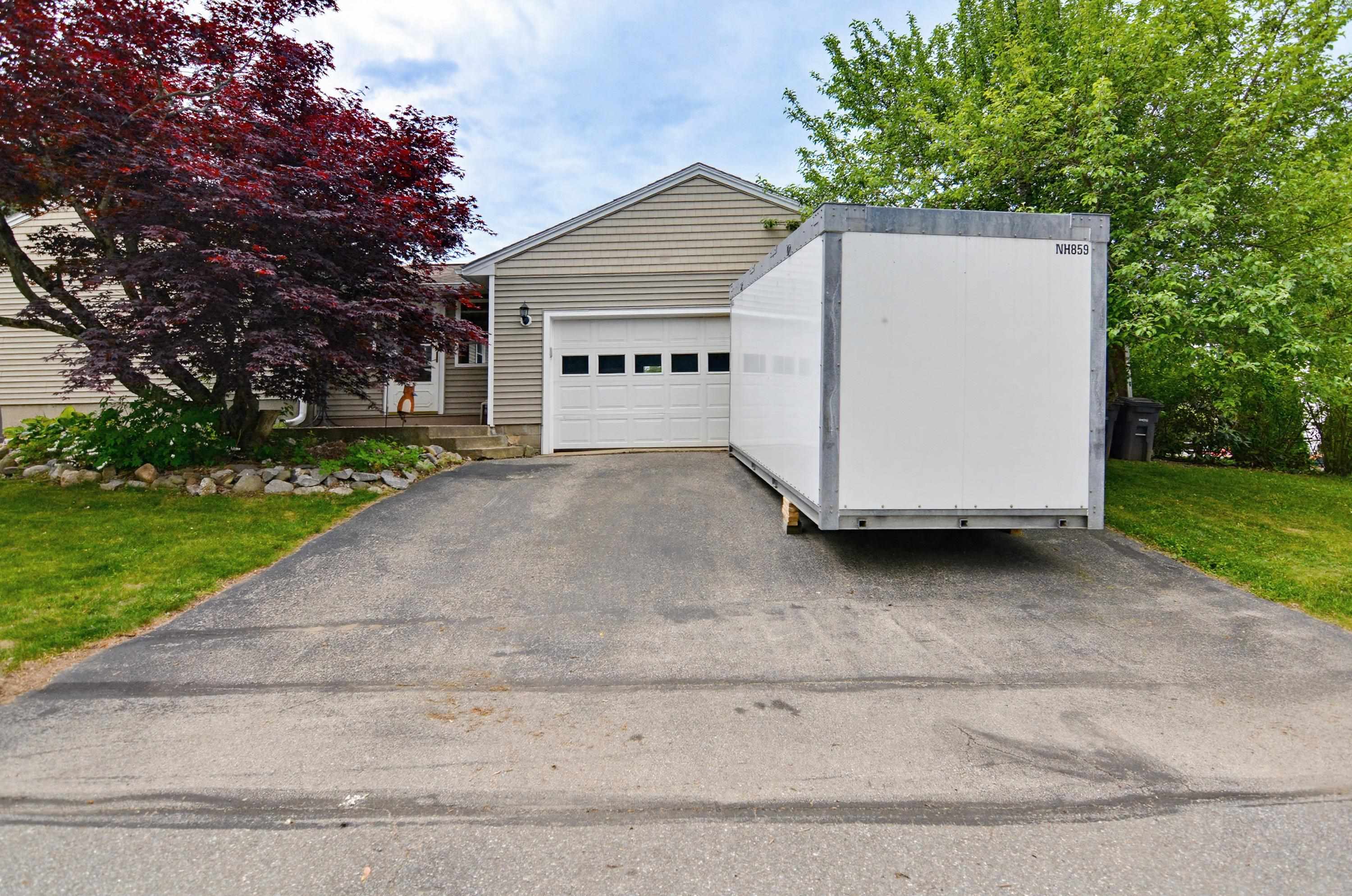6 Ray Drive Hooksett, NH 03106 - Photo 41 of 52