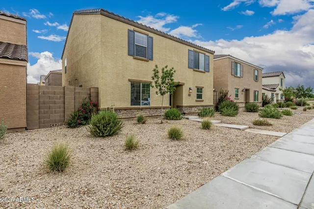 $380,000 | 8046 West Agora Lane, Phoenix, AZ 85043