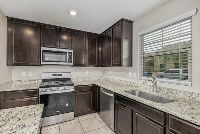 $380,000 | 8046 West Agora Lane, Phoenix, AZ 85043