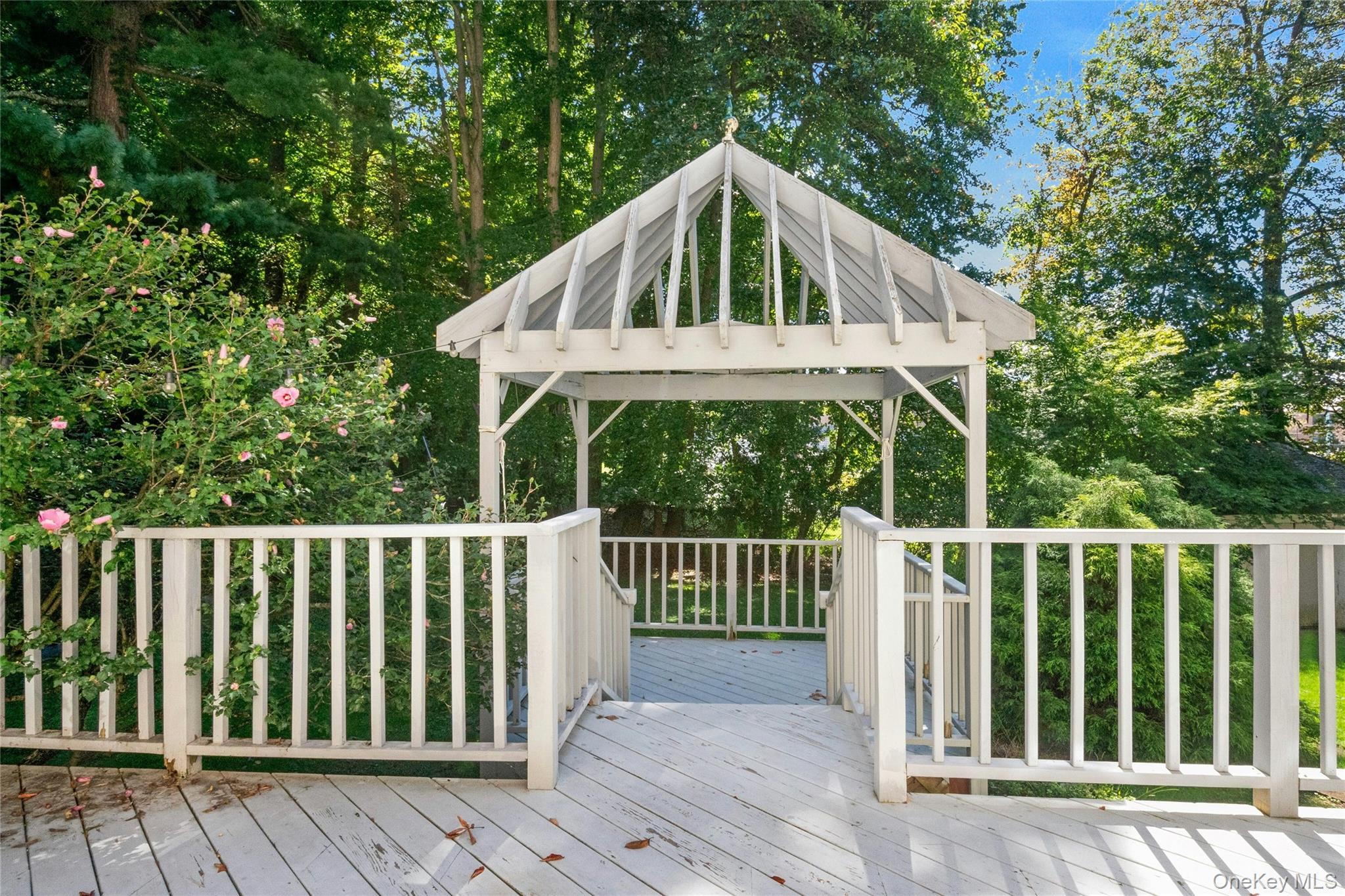 25 Riverview Road Irvington, NY 10533 - Photo 40 of 41 Gallery Image 40