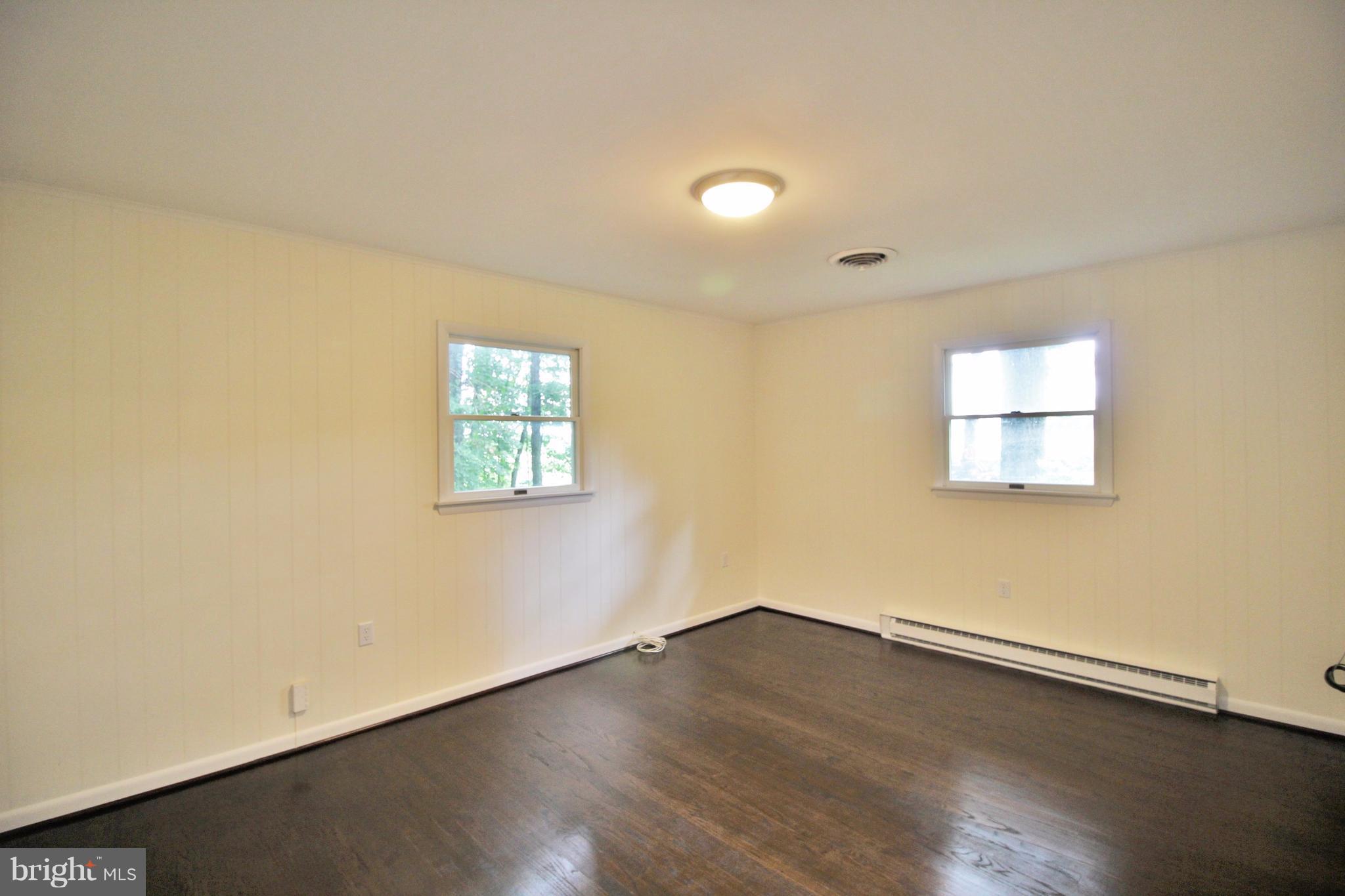 12919 Old Annapolis Road Mount Airy, MD 21771 - Photo 18 of 30 a view of a window in a room
