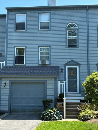 $319,900 | 1 Willow Glen Circle, Unit 115, Warwick, RI 02889