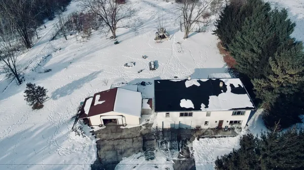 $475,000 | 311 South Lapham Peak Road, Delafield, WI 53018