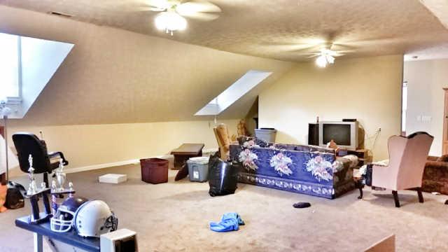10755 Spanntown Road Arrington, TN 37014 - Photo 14 of 17 25x32 Bonus Room Over the Detached Garage! MAN CAVE!!
